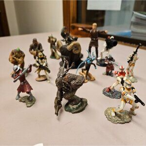 Star Wars figures 2005